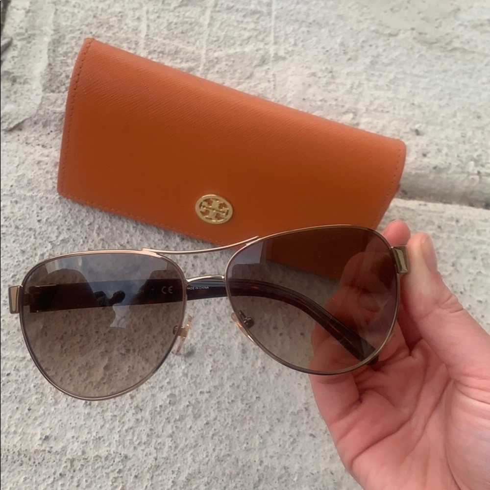 Tory Burch Aviators